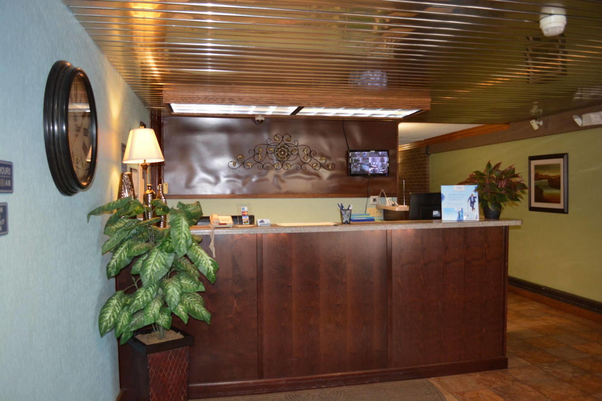 Travelodge By Wyndham Grand Forks Eksteriør bilde